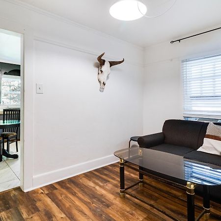 Lafayette At Your Doorstep, Private Rm Exteriör bild