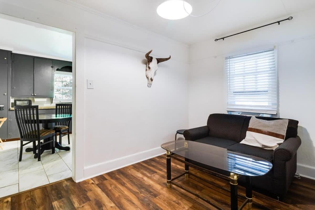 Lafayette At Your Doorstep, Private Rm Exteriör bild