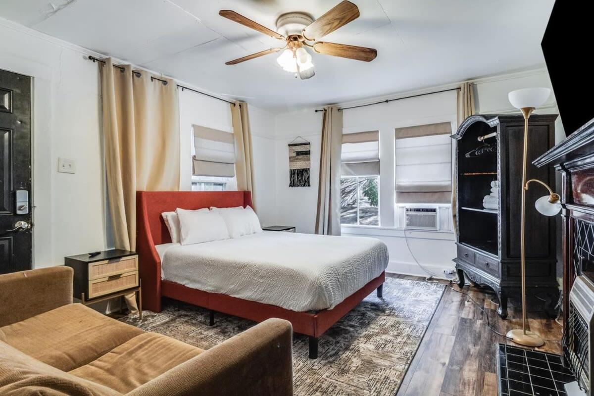 Lafayette At Your Doorstep, Private Rm Exteriör bild